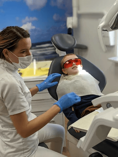 Nowoczesny gabinet dentystyczny - wnętrze kliniki